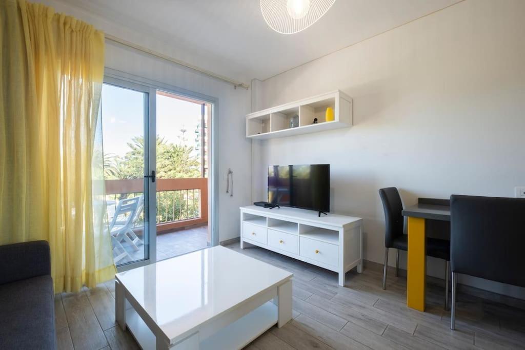Apartment With Balcony And Swimming Pool 푸에르토 드 라 크루즈 외부 사진